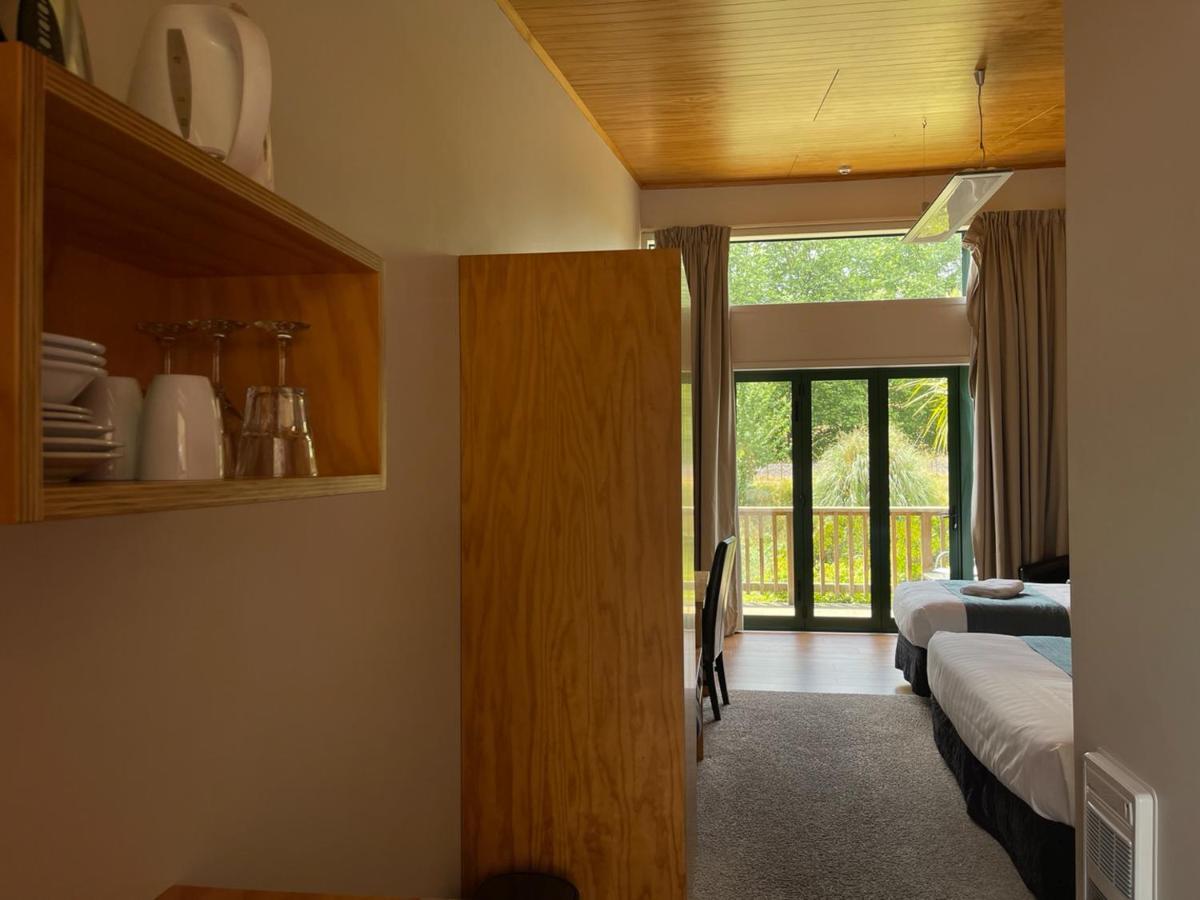 Waitomo Lodge Te Kuiti ภายนอก รูปภาพ