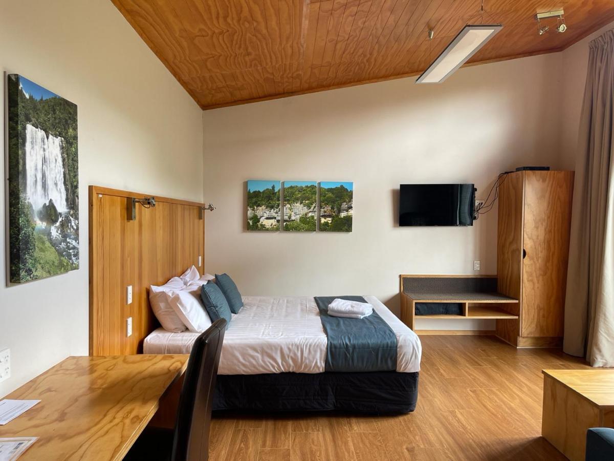 Waitomo Lodge Te Kuiti ภายนอก รูปภาพ