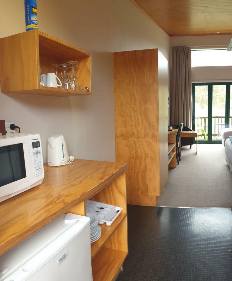 Waitomo Lodge Te Kuiti ภายนอก รูปภาพ